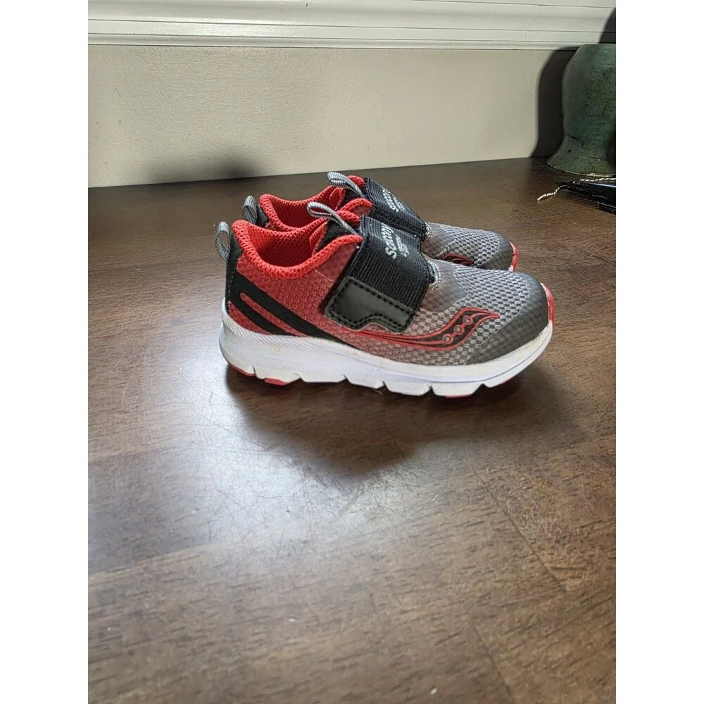 Saucony S-Baby Liteform Boys Running Shoes Grey Red Sneakers Size 6M